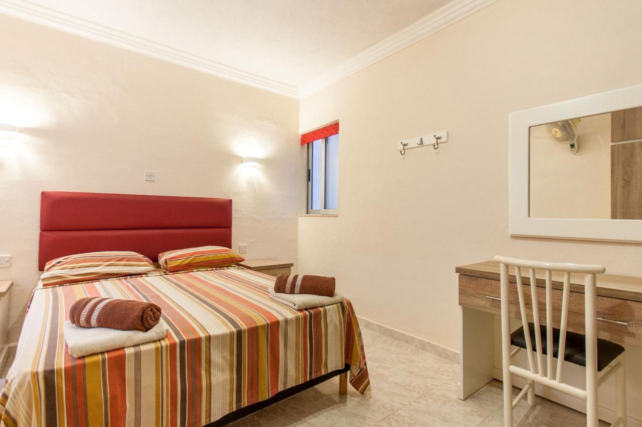 Pool And Sea Merill Apartments - Happy Rentals 梅利哈 外观 照片