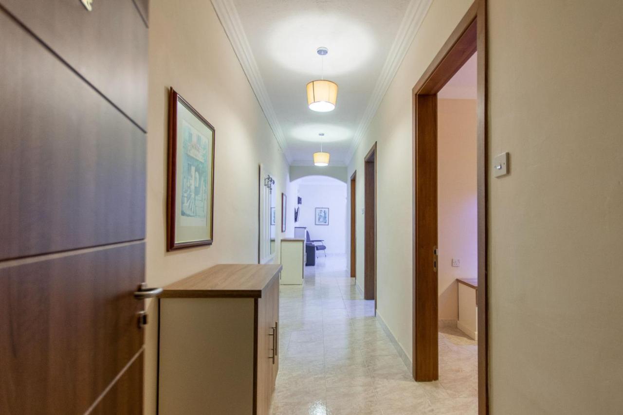 Pool And Sea Merill Apartments - Happy Rentals 梅利哈 外观 照片