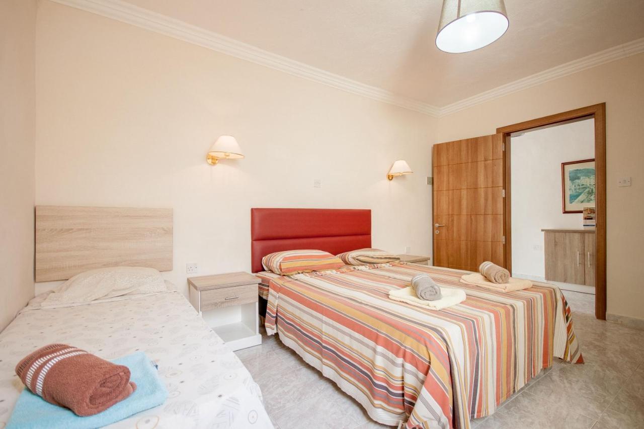 Pool And Sea Merill Apartments - Happy Rentals 梅利哈 外观 照片
