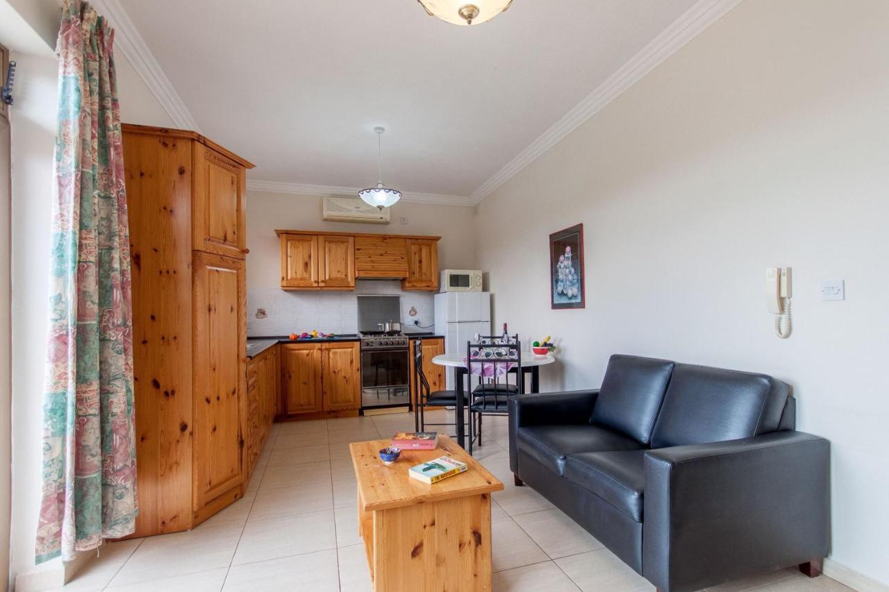 Pool And Sea Merill Apartments - Happy Rentals 梅利哈 外观 照片