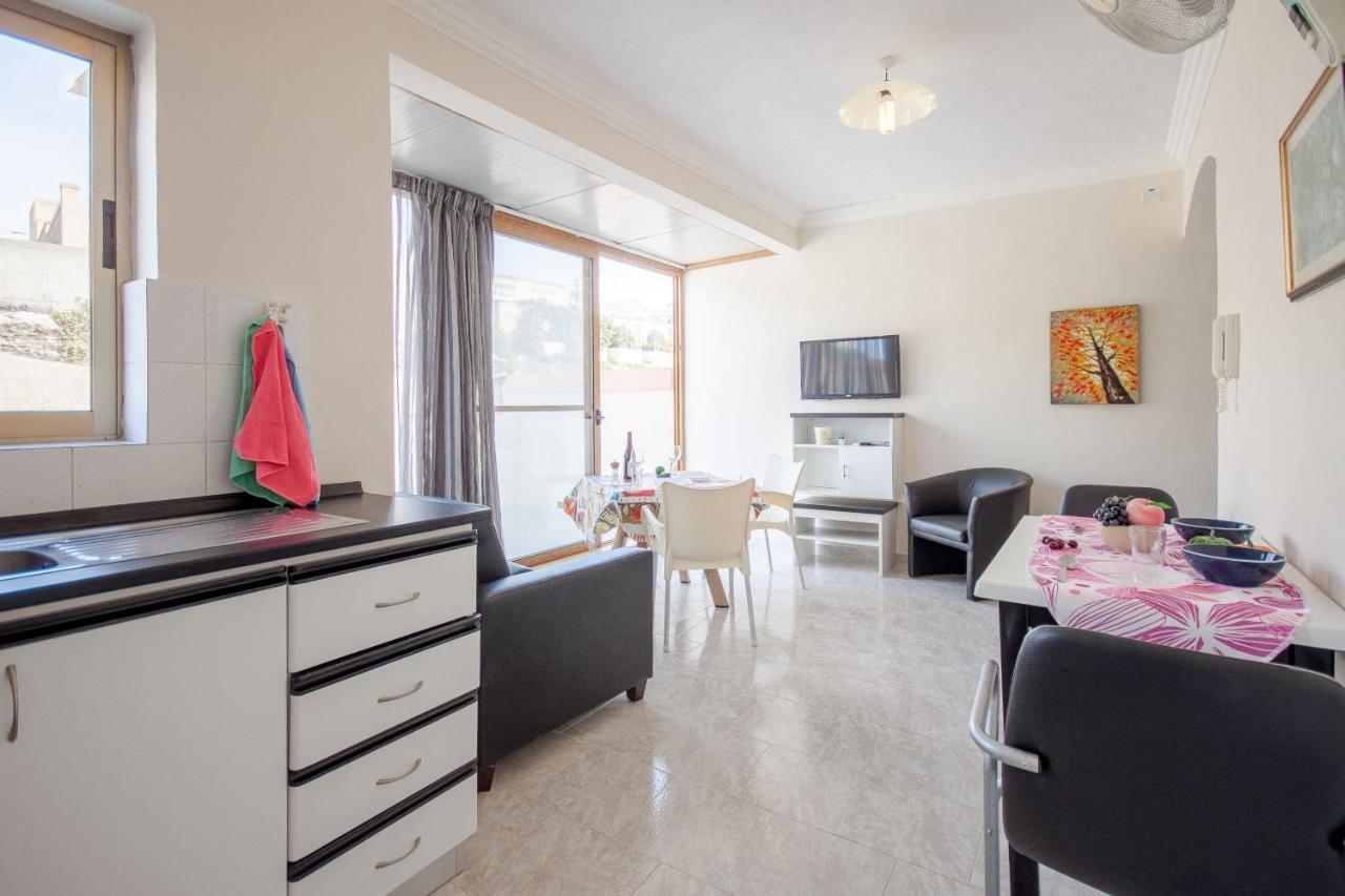Pool And Sea Merill Apartments - Happy Rentals 梅利哈 外观 照片