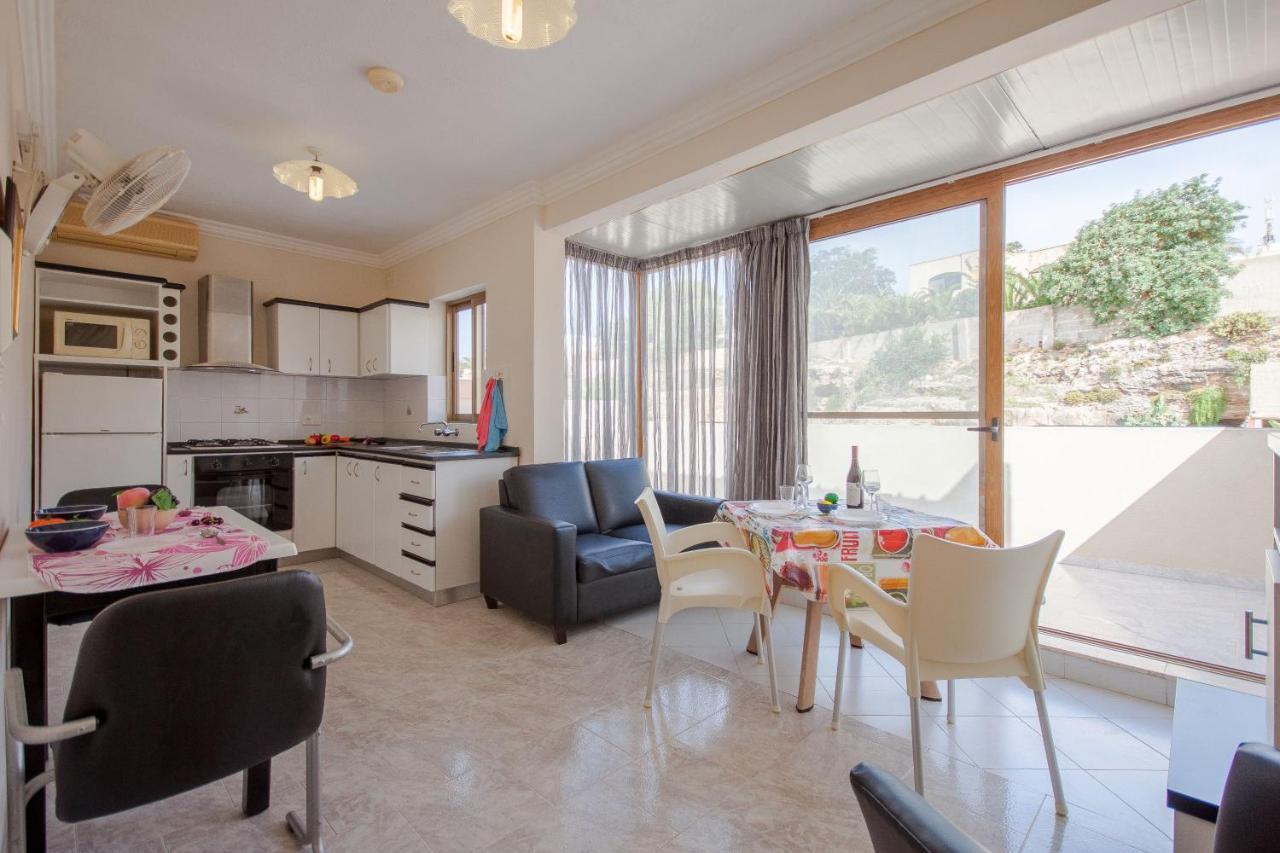 Pool And Sea Merill Apartments - Happy Rentals 梅利哈 外观 照片